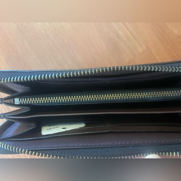 Coach Wallet - Picture 7 of 10